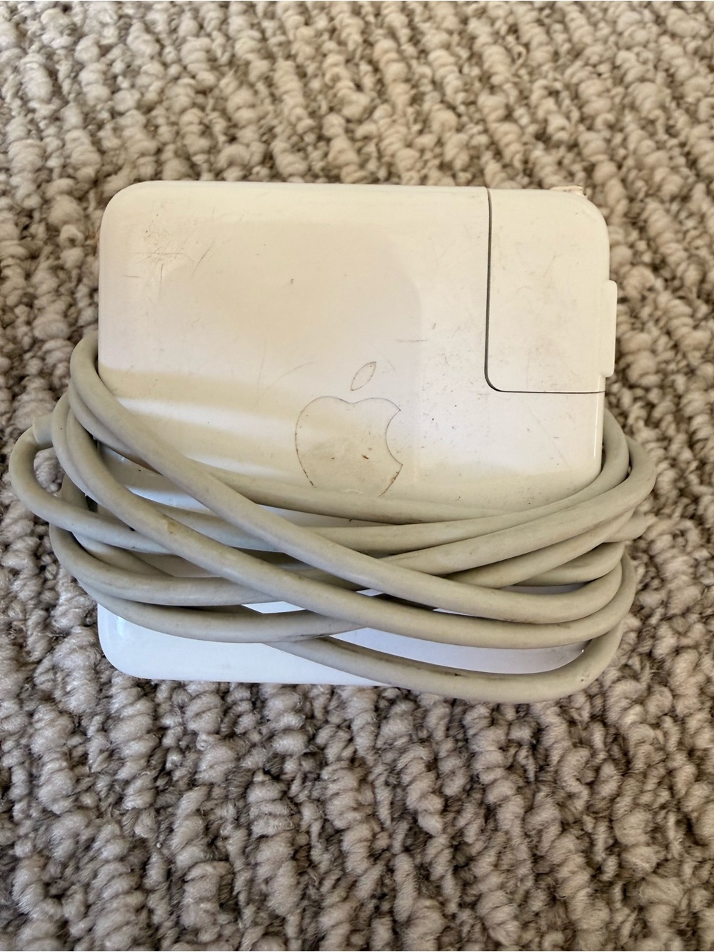 Apple 60W MagSafe Power Adapter Charger for MacBook / MacBook Pro